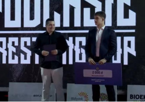 Nagroda dla Macieja Słowiańskiego.